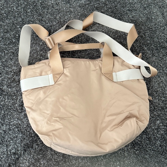 Adidas Dual-Tone Tote Bag Cream and White - Picture 2 of 4